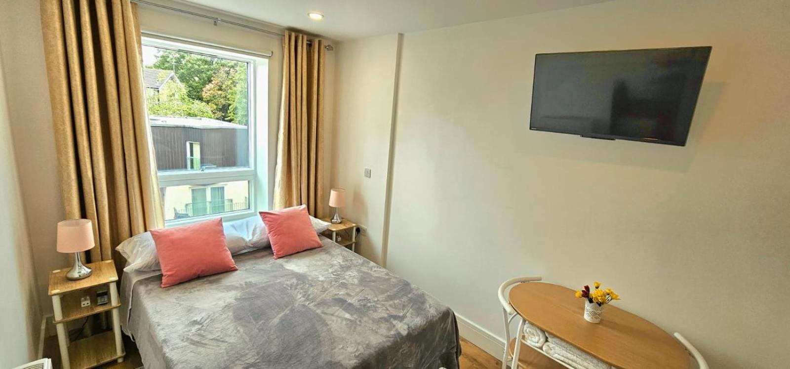 Claire Double Room London Eksteriør billede